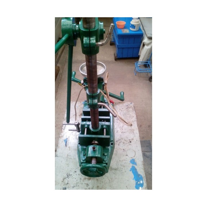 INYECTORA MANUAL MARCA VULCANO 60 gr.