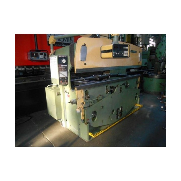 SCHIAVI2500X50 PRESS BRAKE