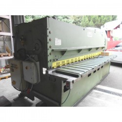 CESOIA MECCANICA COLGAR - Fresadoras universales