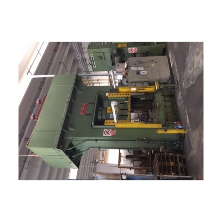 Pressa Nava 600 ton idraulica contattare Andrea Dalla Torre +39 3358296772 