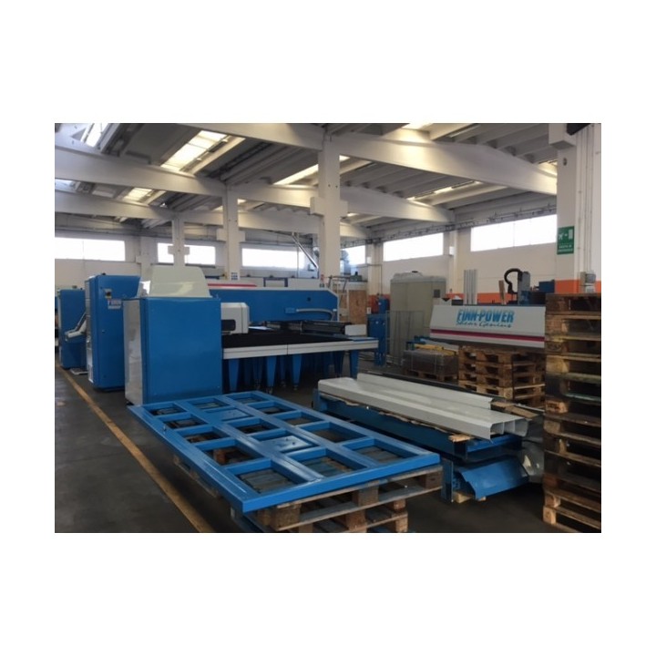 Punzonatrice Finn Power contattare Andrea Dalla Torre +39 3358296772