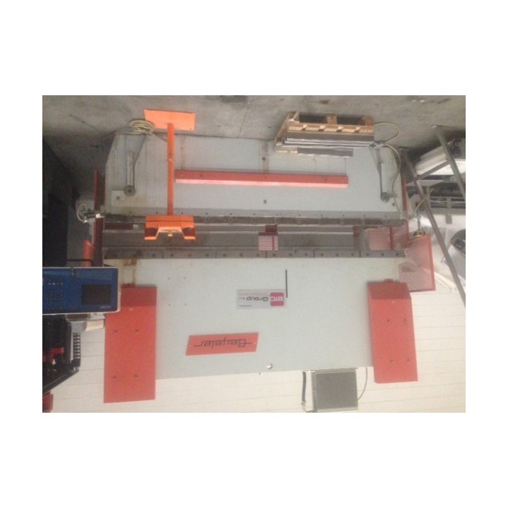 Piegatrice BEYELER 300x100 ton