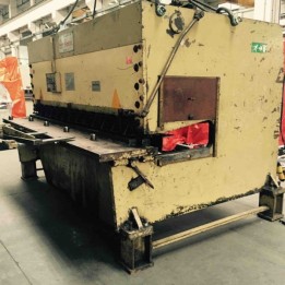 Cesoia Farina 3000 x 10 idraulica