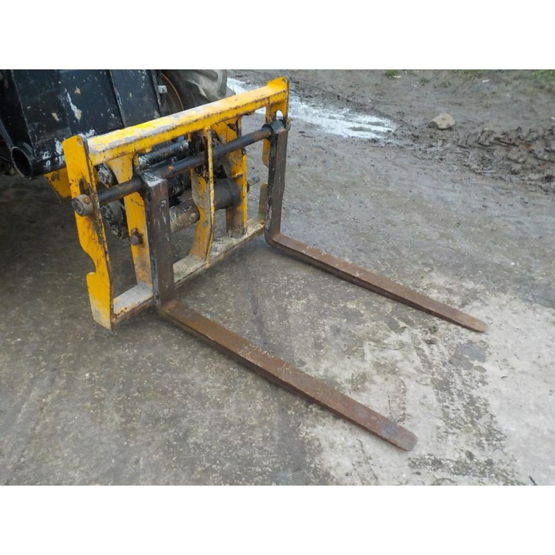 JCB 520 50