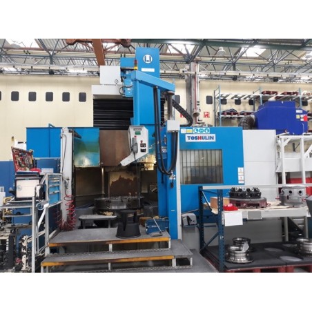Tour vertical CNC avec axe C TOSHULIN