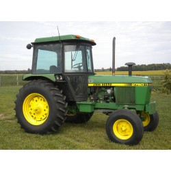 John Deere 2750 - Тракторы