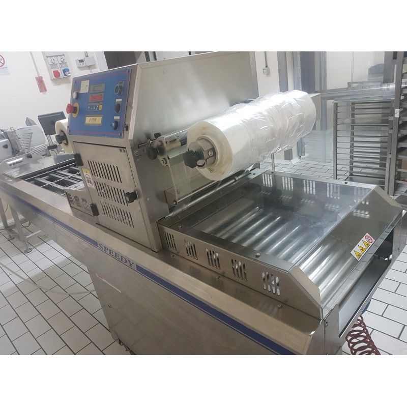 Ilpra marka FP Speedy V G model paketleme makinesi