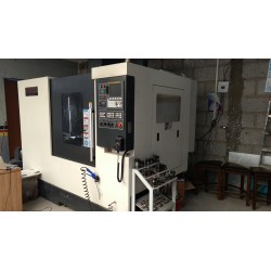 Chevalier EM2040L - Centri di lavorazione verticali