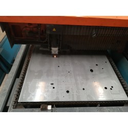 Prima Power Platino 1530 PRC 2500 - Traducció al català:

**Tall per Làser CNC**