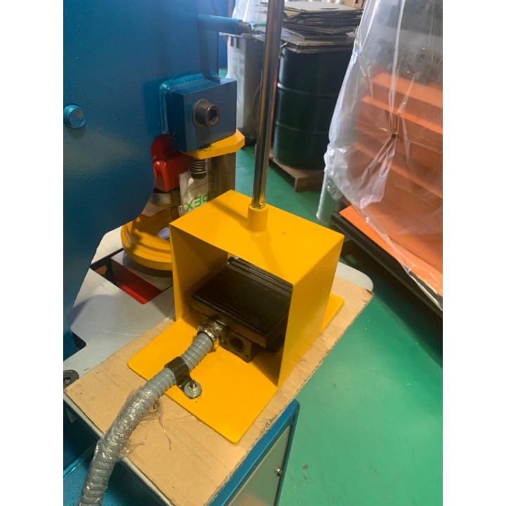 PUNZONADORA HIDRALICA KINGSLAND 60XA