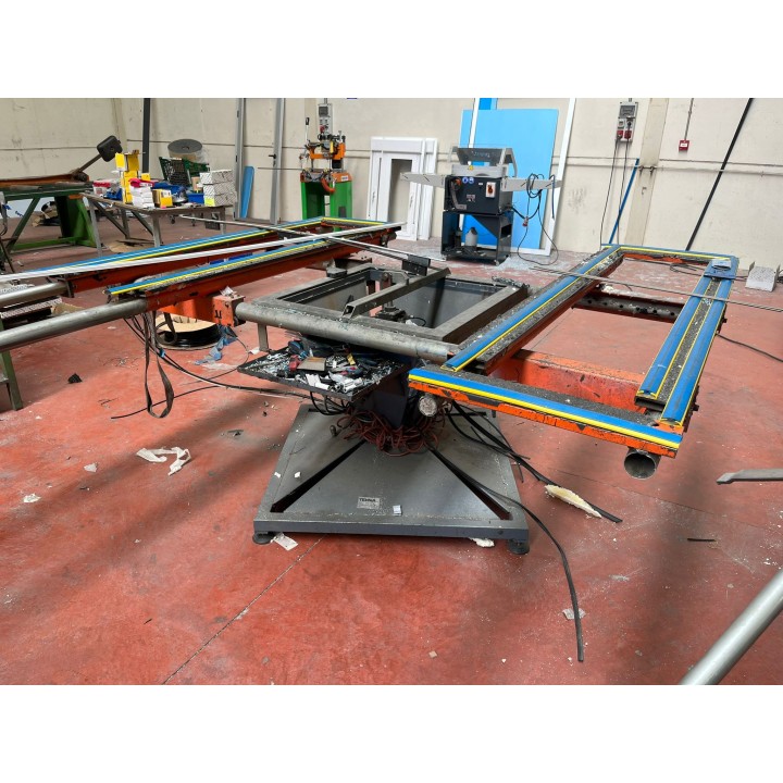 BANCO DE TRABAJO EXTENSIBLE   GIRATORIO 