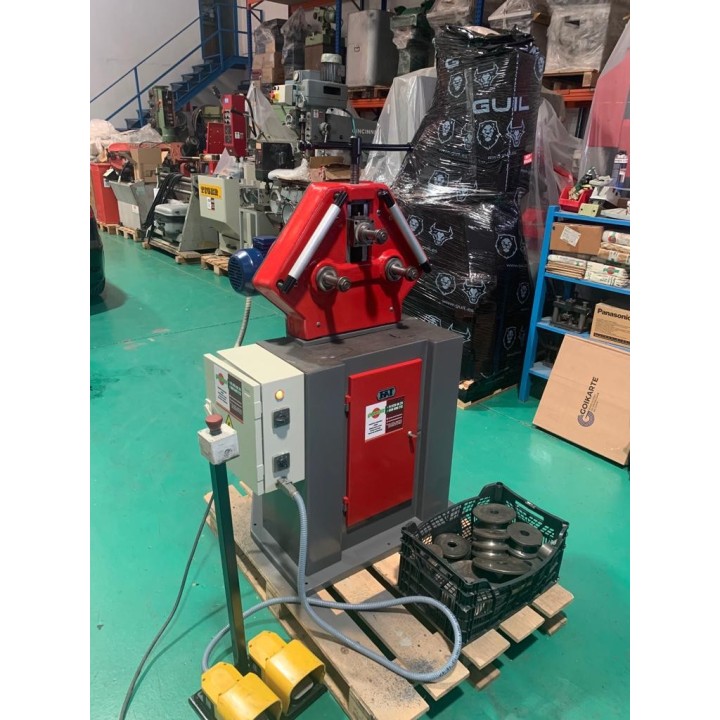 CURVADORA DE PERFILES FAT CFE-400