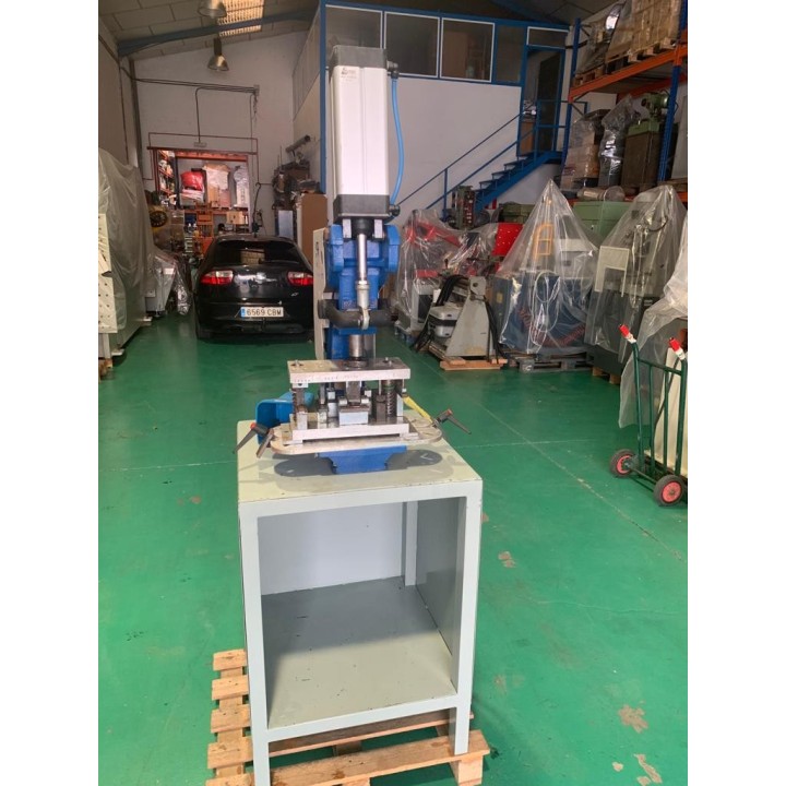 Prensa Neumatica para aluminio marca AYU
