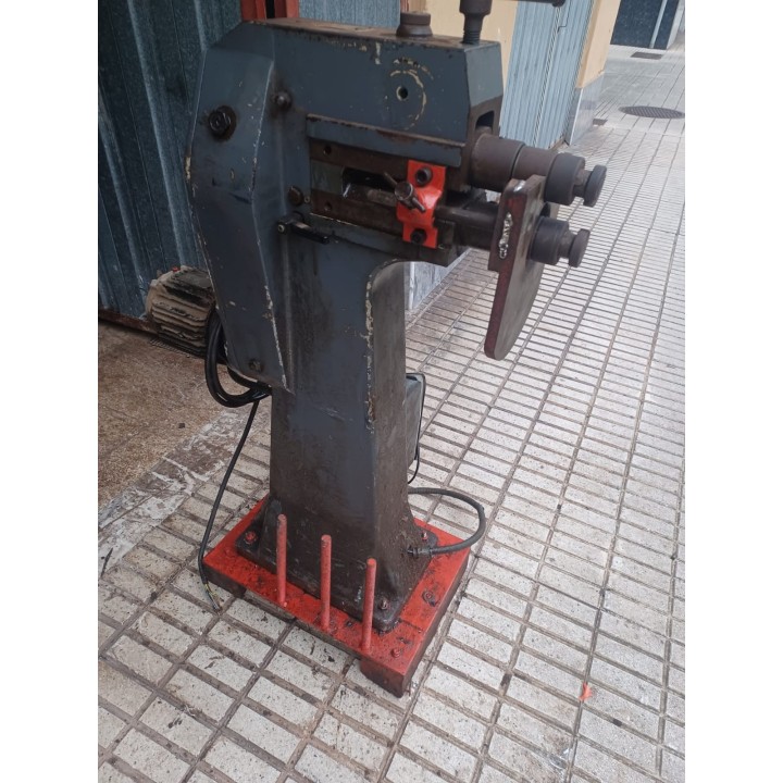 Bordonadora Marca CMZ modelo CM7RZ 