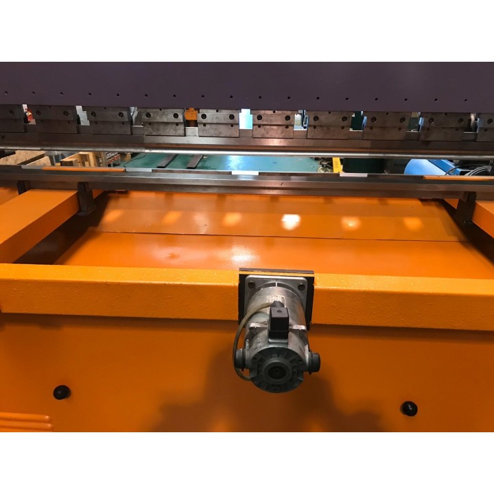 Plegadora Hidraulica MEBUSA de 2,5X90 TM