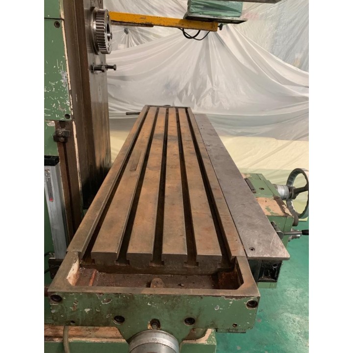 FRESADORA  marca MRF  MODELO FU-145 