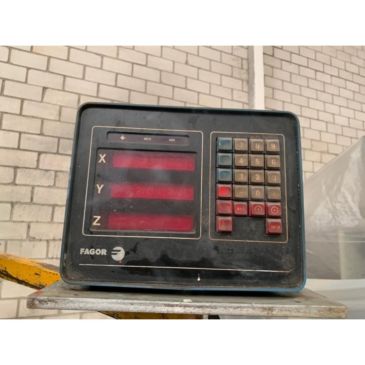 FRESADORA  marca MRF  MODELO FU-145 