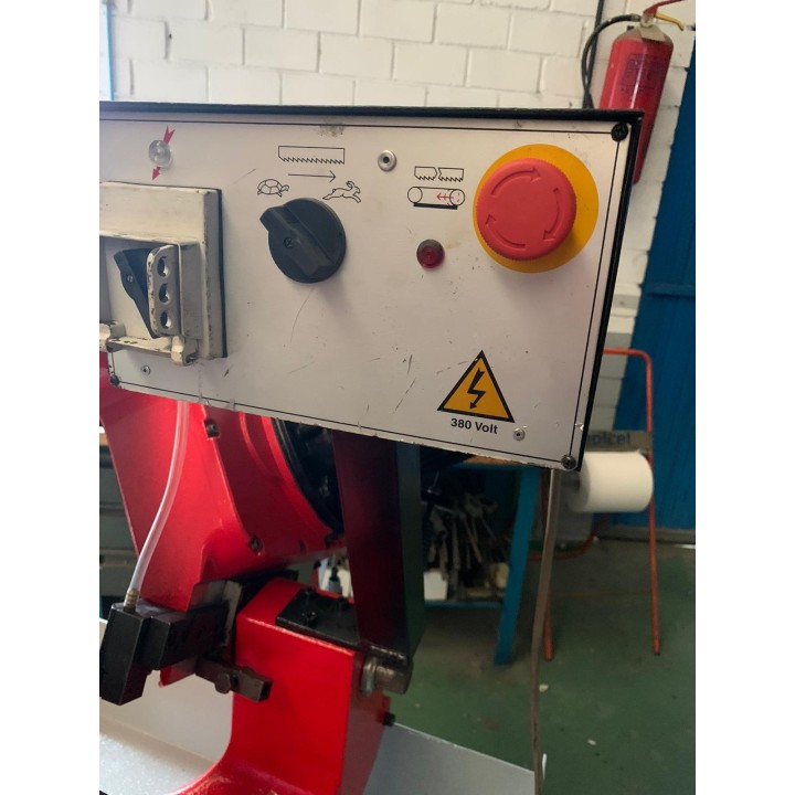 Sierra de cinta marca FAT modelo 370 