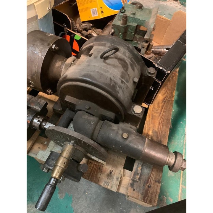 Fresadora Universal Marca Maserati