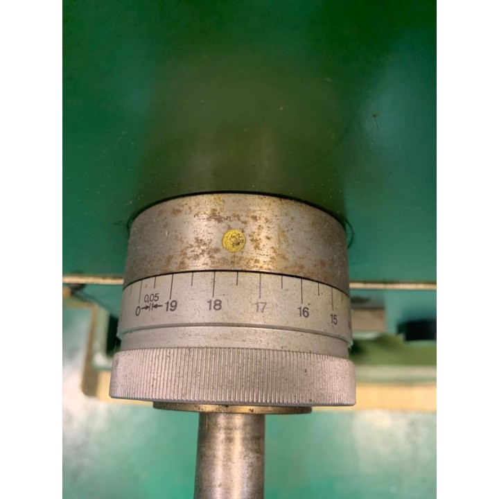 FRESADORA UNIVERSAL MILKO 14